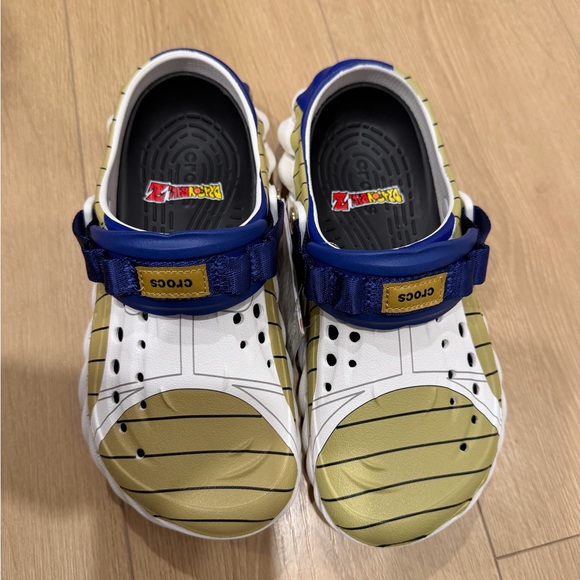 ✨Host pick✨CROCS Dragon Ball Z Themed Clog - Picture 4 of 8